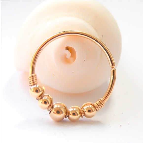 Boho/Indie beaded seamless nose/septum ring cartilage conch Daith hoop earring - Picture 2 of 10